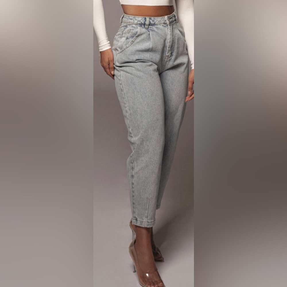 JLUXLABEL LIGHT WASH DENIM ERIS JEANS • SMALL • NWT • HIGH WAIST
